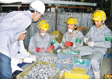 NLĐ có thể vay 100 triệu đồng để đi xuất khẩu lao động - Ảnh 1. NLĐ có thể vay 100 triệu đồng để đi xuất khẩu lao động - Ảnh 1.