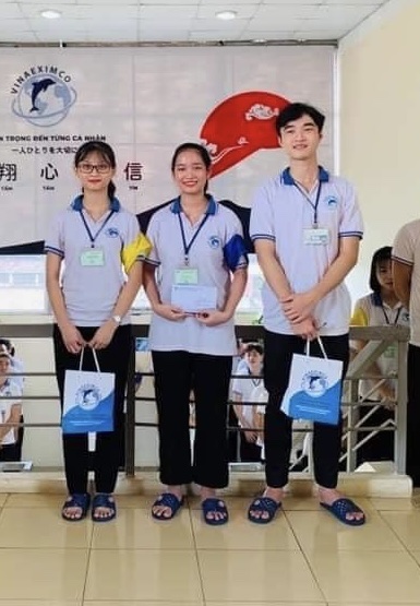 Thực tập sinh sản xuất cơm hộp được rèn luyện tại Cema